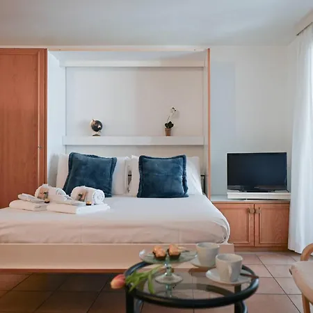 Ruga House In 3 Apartman