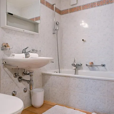Apartment Ruga House In 3 *