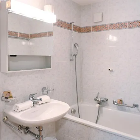 Ruga House In 3 * Ασκόνα